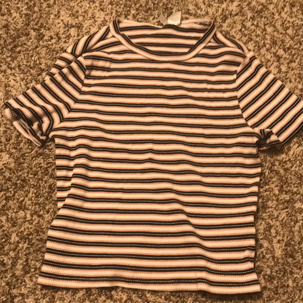 Cropped tee